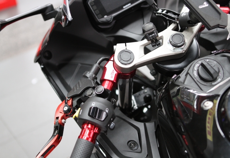 GSX-R150_可調式分離把_31mm