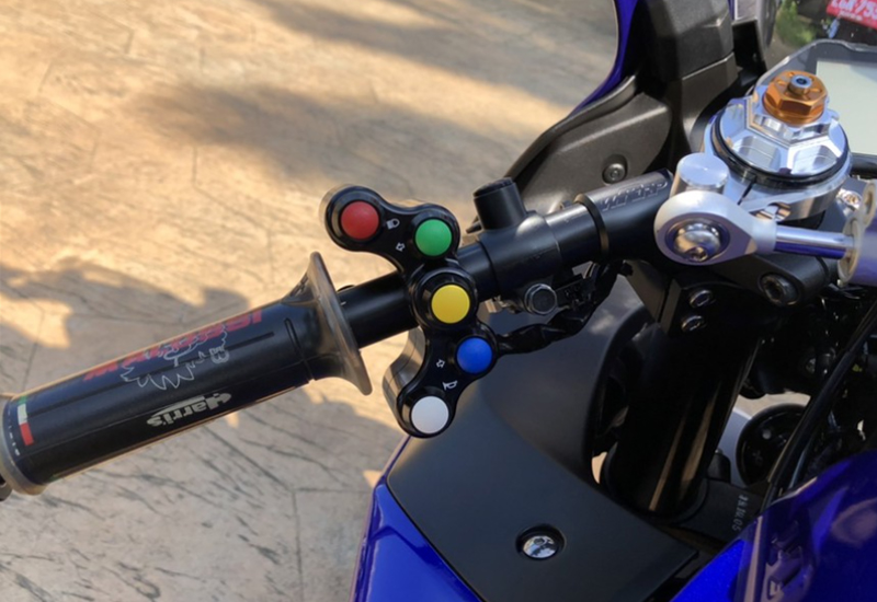 YZF-R15_可折式倒叉分離把_47mm